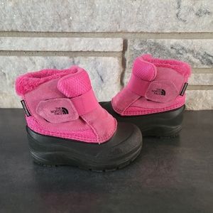 North Face girls boots size 7